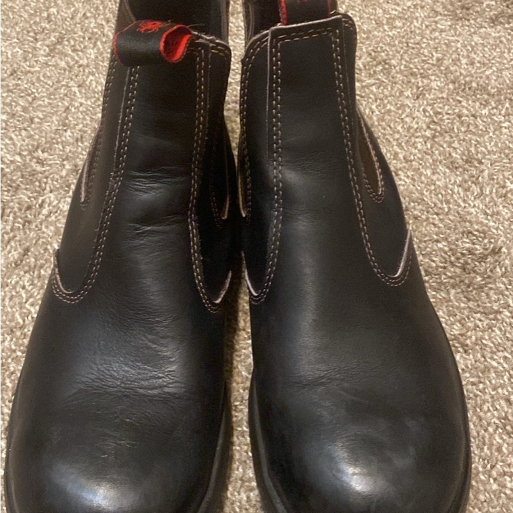 Redback Black Leather Chukka Boots